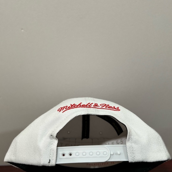 Mitchell & Ness, SnapBack Hat, Houston Rockets - Picture 6 of 8